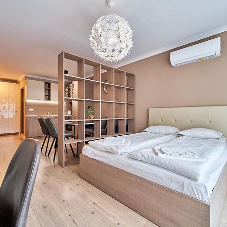 Comfy Luxury Center Apartment Varna Extérieur photo