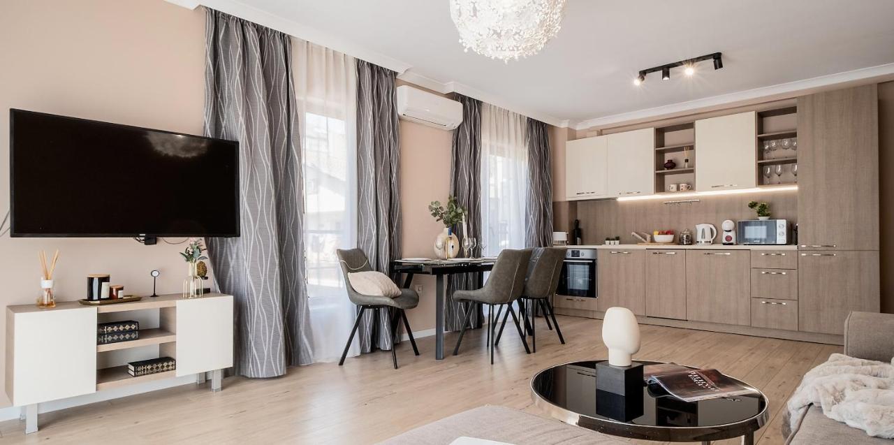 Comfy Luxury Center Apartment Varna Extérieur photo