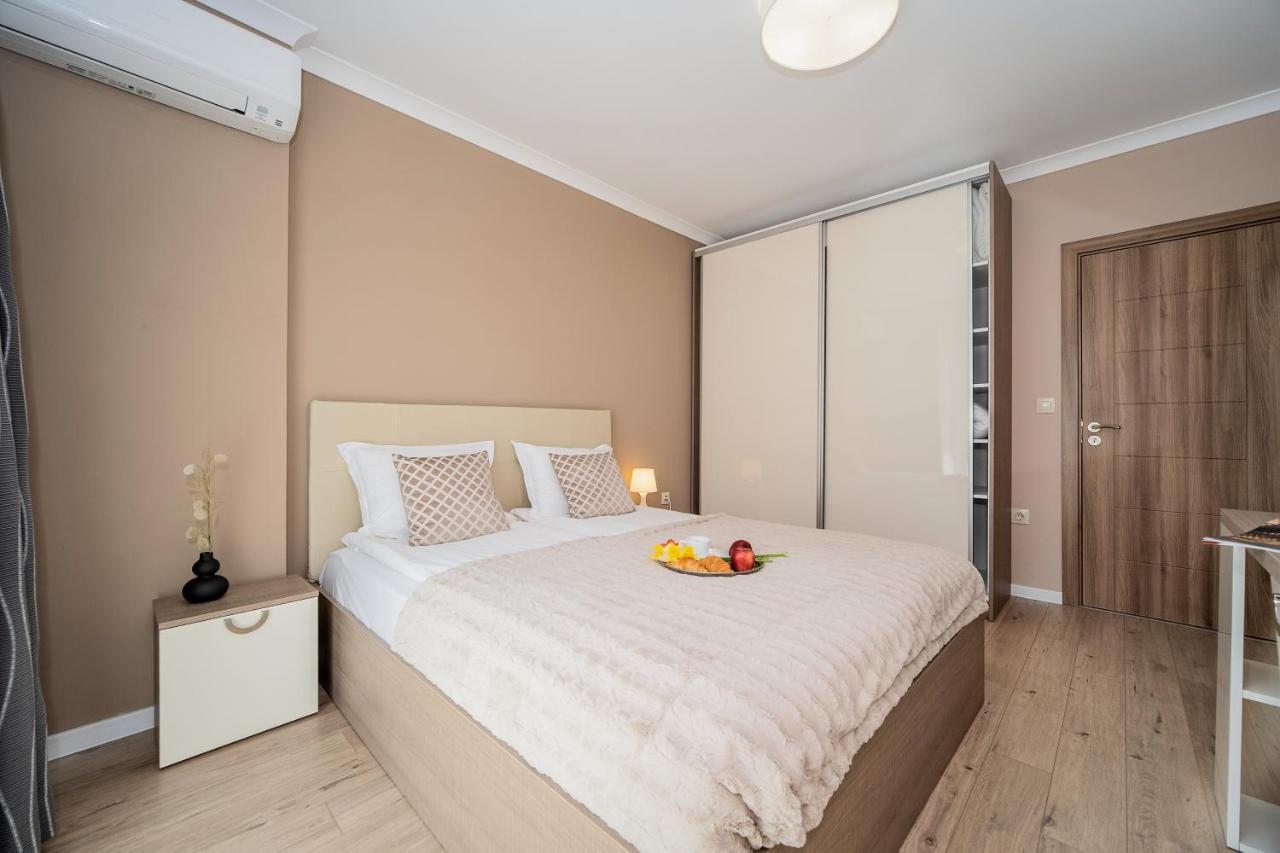 Comfy Luxury Center Apartment Varna Extérieur photo